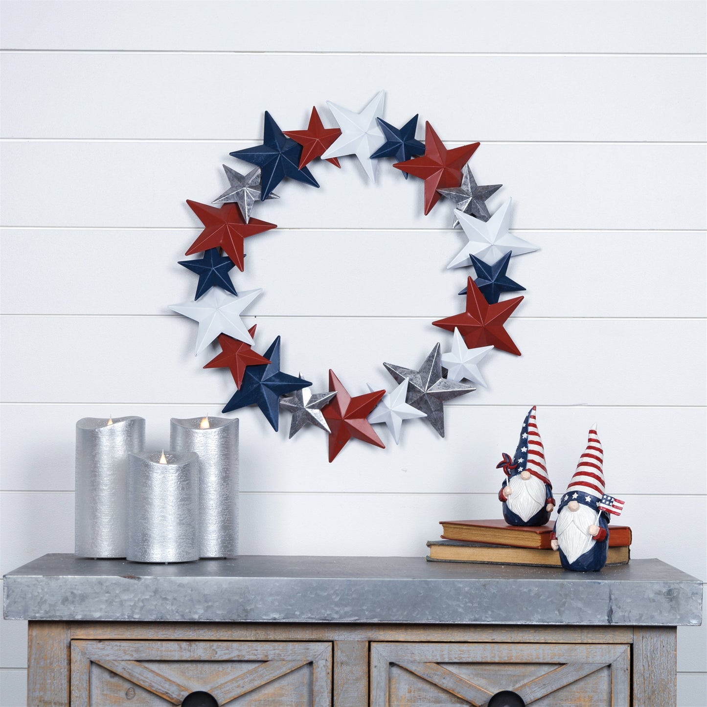 Rustic Americana Star Wreath 18"