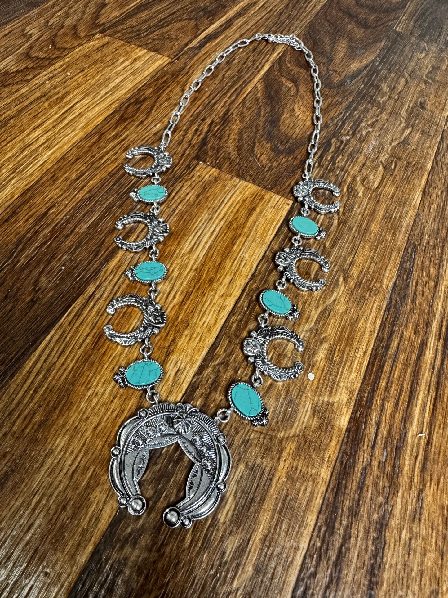 The Wanda Necklace