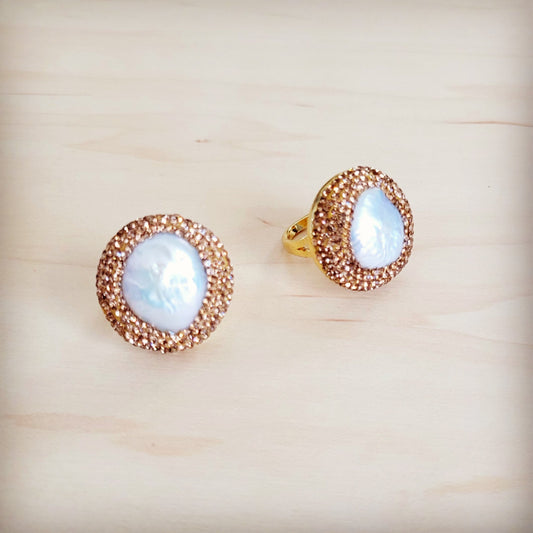 **Gilded Aurora Pearl Ring 012kk