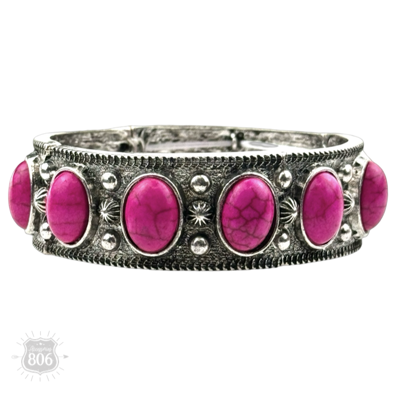 Western oval cabochon stretch bracelet