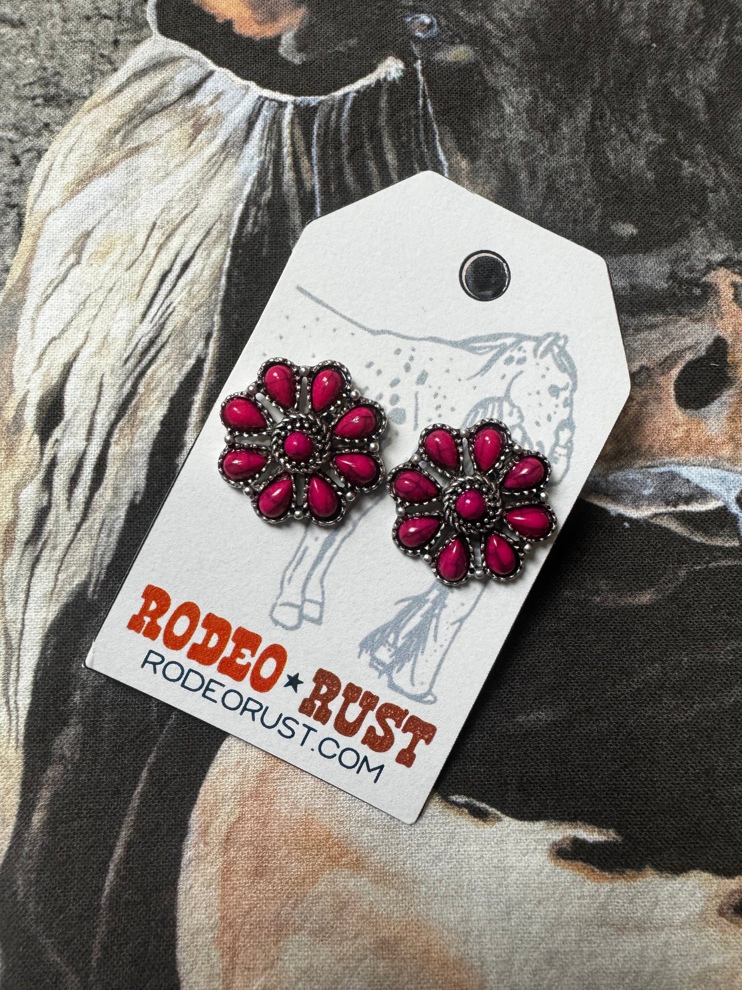 The Daisy If Ya Do Studs - Magenta