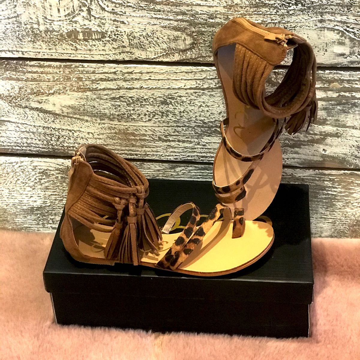 Leo Sandals