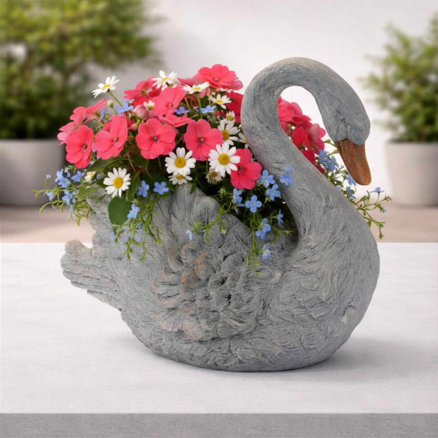 Rustic Swan Planter – Farmhouse Resin Flower Pot for Indoor & Outdoor Decor