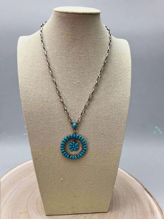 Western Faux Turquoise Flower Cluster Necklace — 18 Inch Southwestern Statement