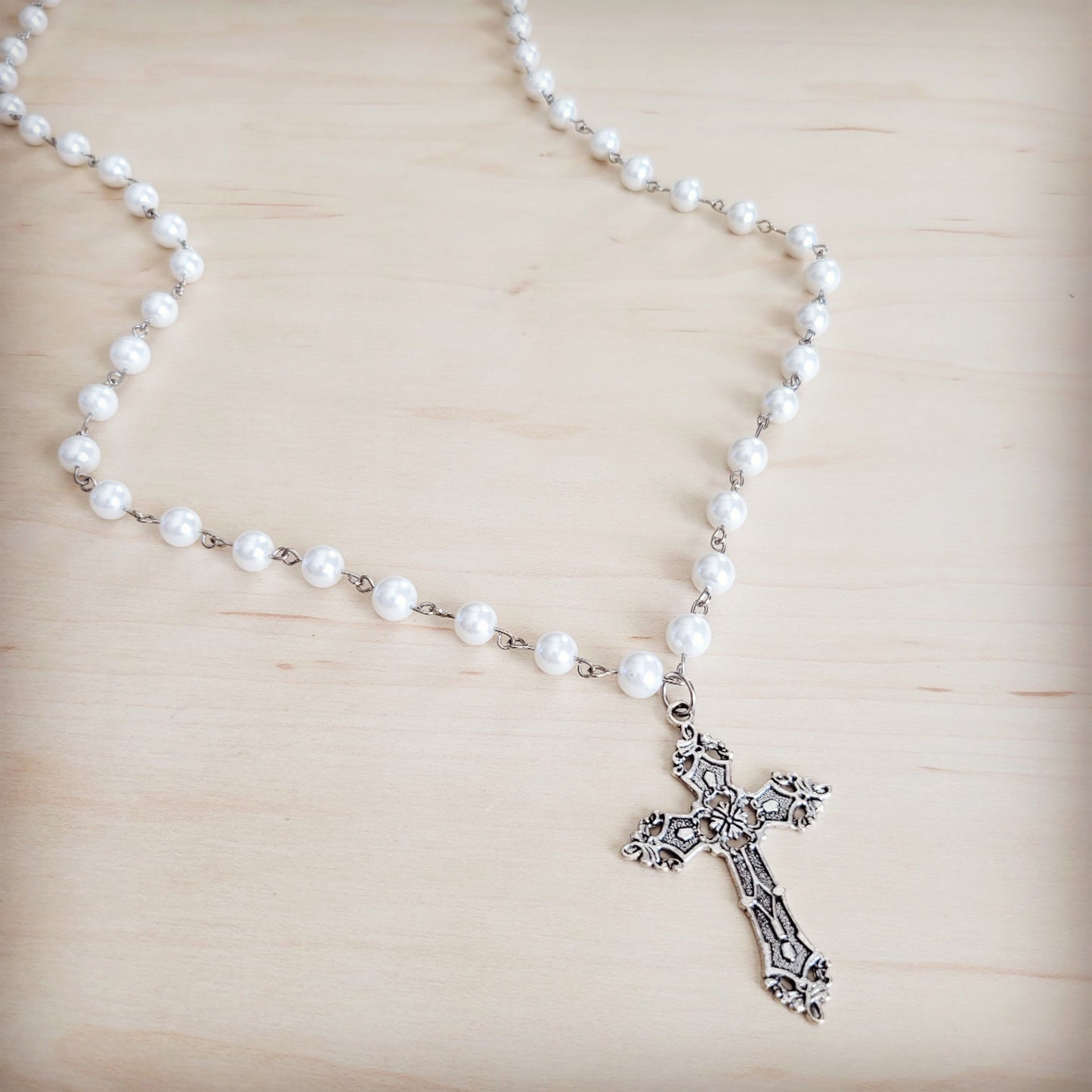 Pearl Long Beaded Necklace with Antique Silver Cross 262p