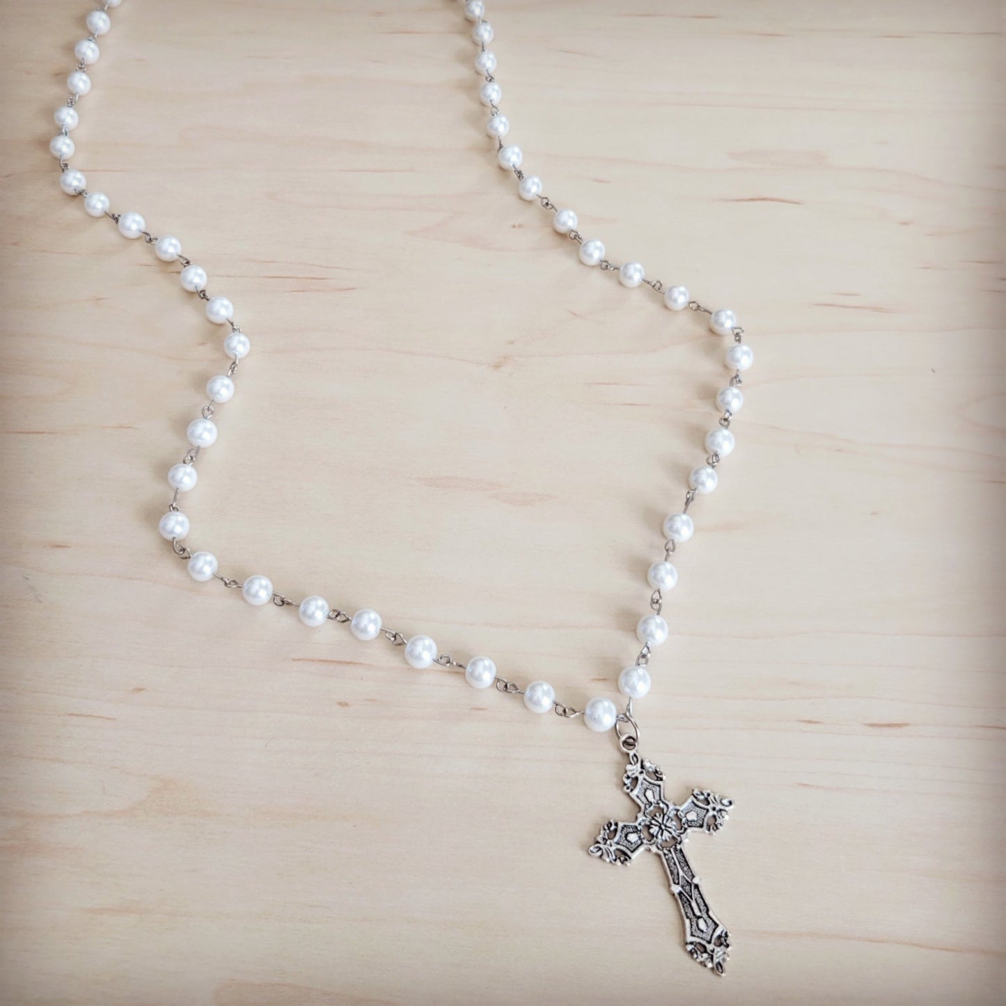 Pearl Long Beaded Necklace with Antique Silver Cross 262p
