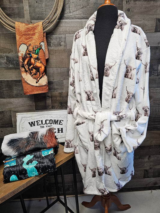 Silly Highland Cow Women's Western Bath Robe