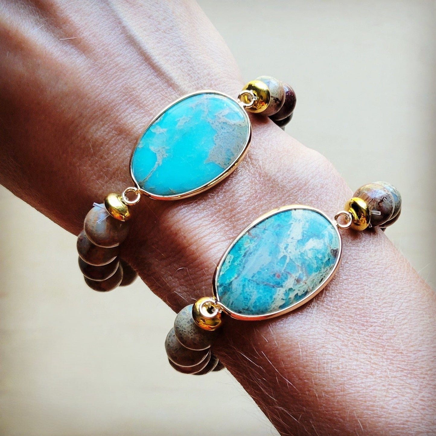 **Aqua Terra Beaded Bracelet with Center Accent 809n