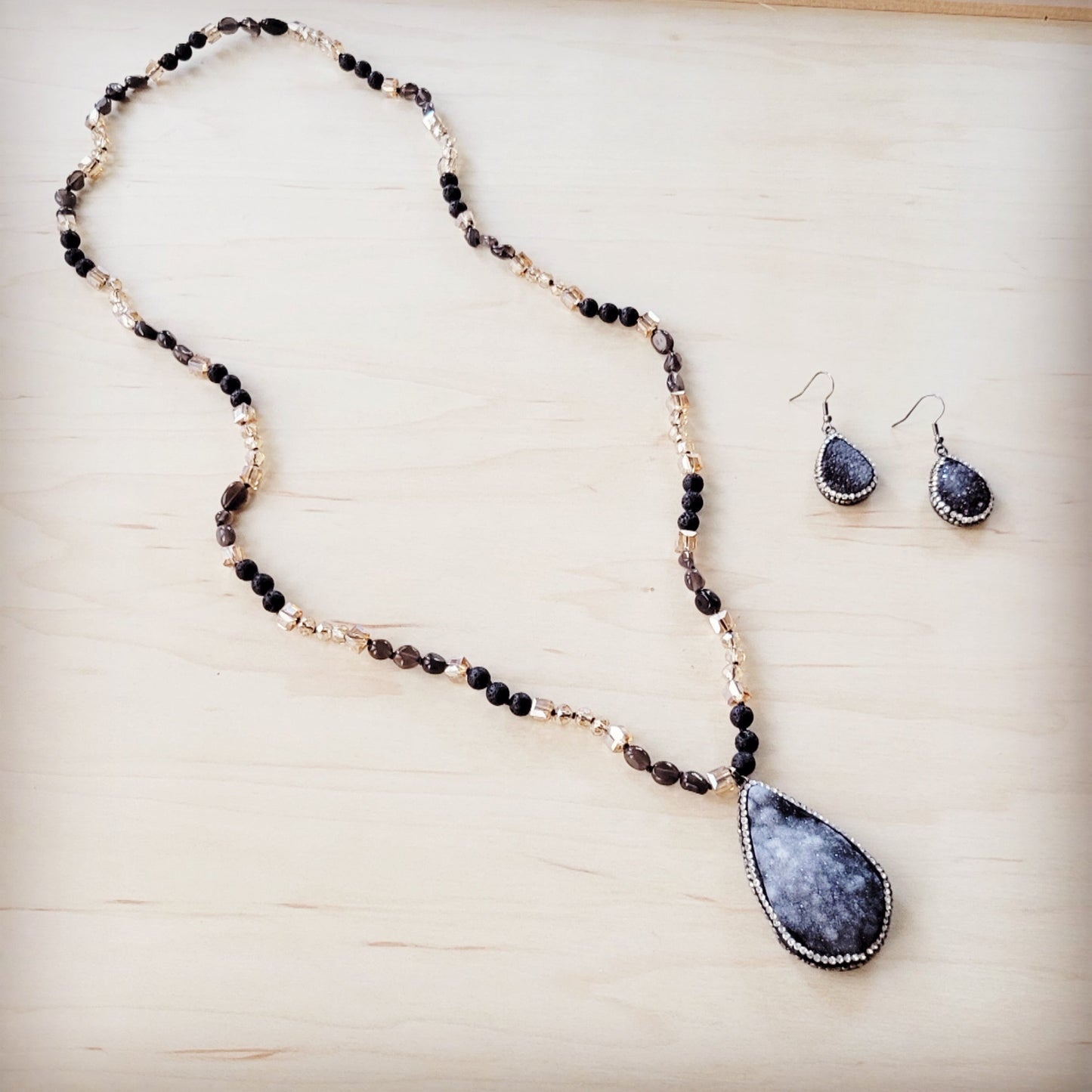 Sparkling Black Druzy Drop Earrings 219cu