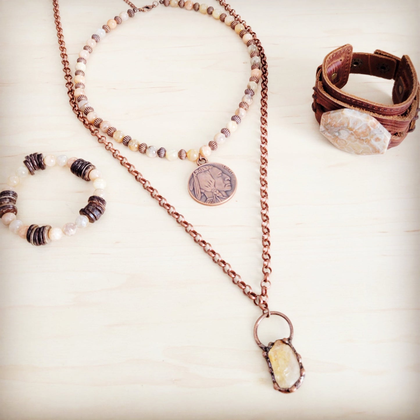 Natural Agate Beaded Collar Necklace w/ Indian Head Pendant 262m