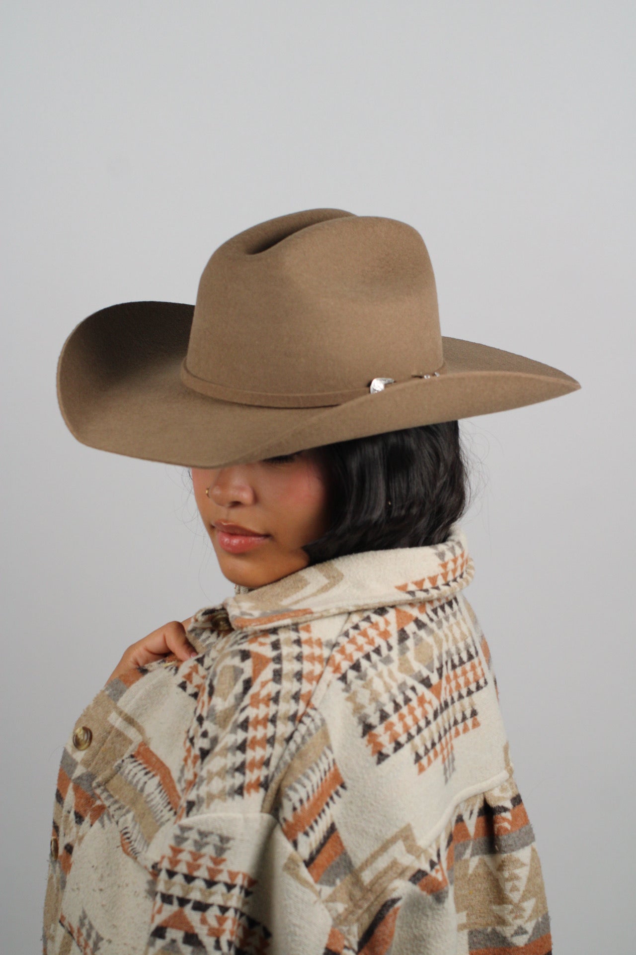 The Mustang - Khaki
