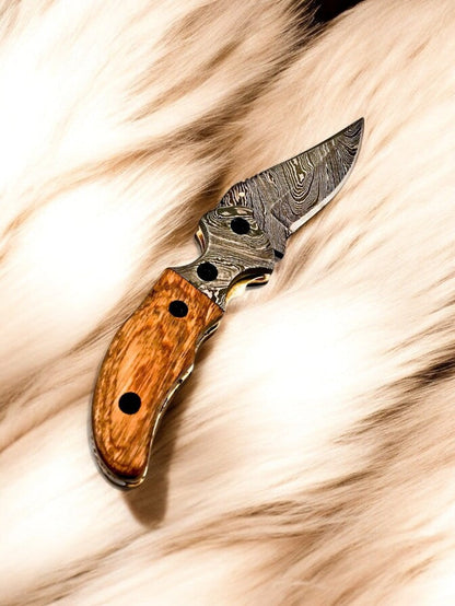 Custom Handmade Damascus Steel Pocket Knife with Olive Wood Handle