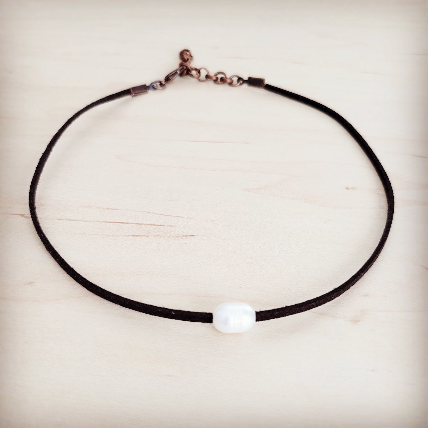 Floating Pearl on Brown Leather Choker Necklace 229R
