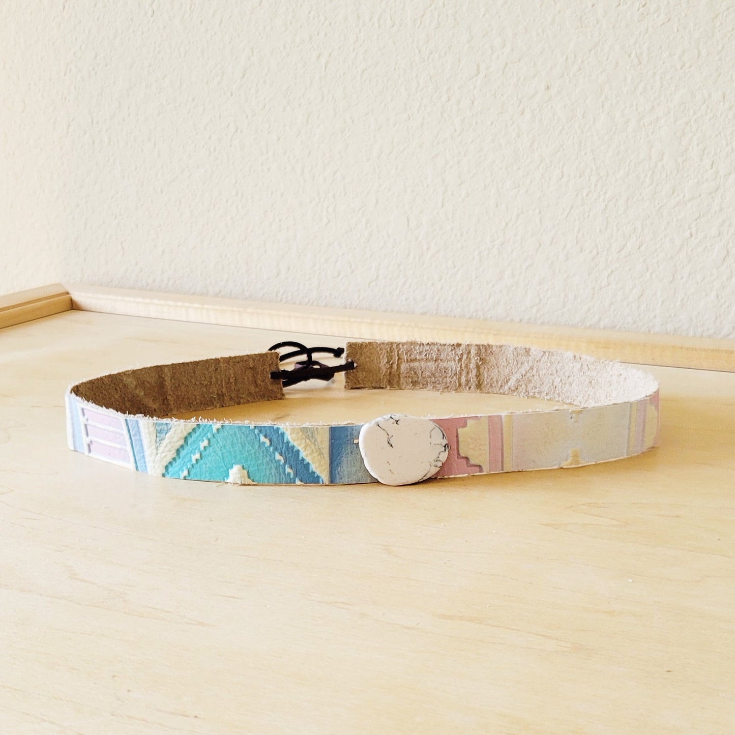 **Pastel Navajo Embossed Leather Hat Band w/ Turquoise Slab 950p