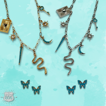 Western charm necklace set