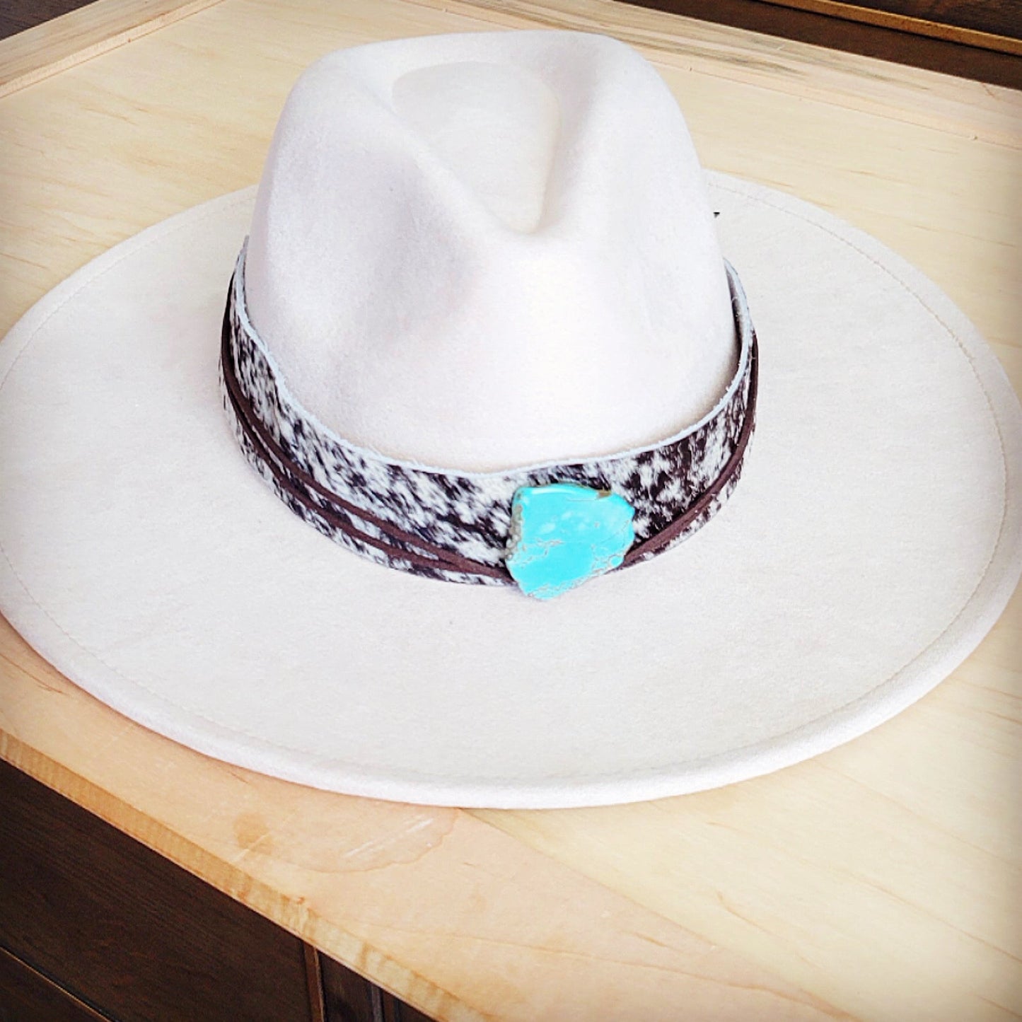 Wide Genuine Leather Black Spotted Hat Band w/ Tur 953k