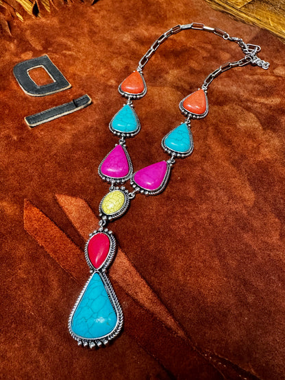 The Tita Necklace