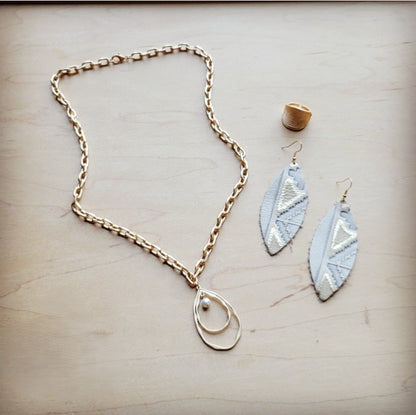 **Matte Gold Necklace w/ Matte Gold Pearl Pendant 259o