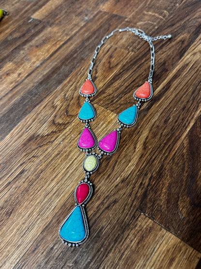 The Tita Necklace