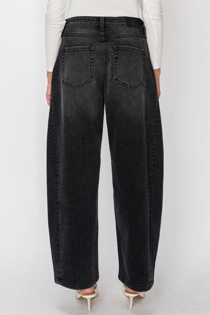 HIGH RISE RELAXED BLACK BARREL JEANS