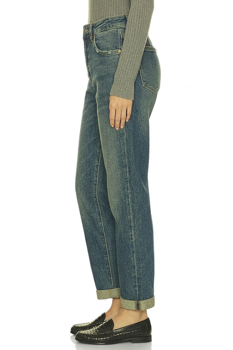 HIGH RISE TINTED MODERN BOYFRIEND JEANS