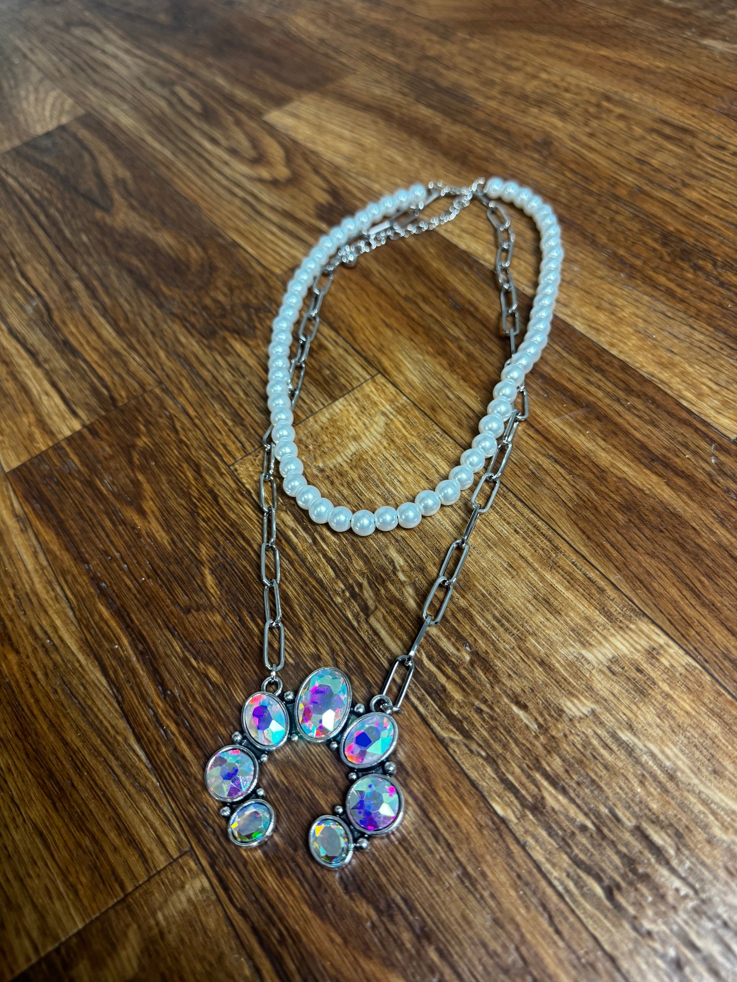 The Pretty Western Necklace