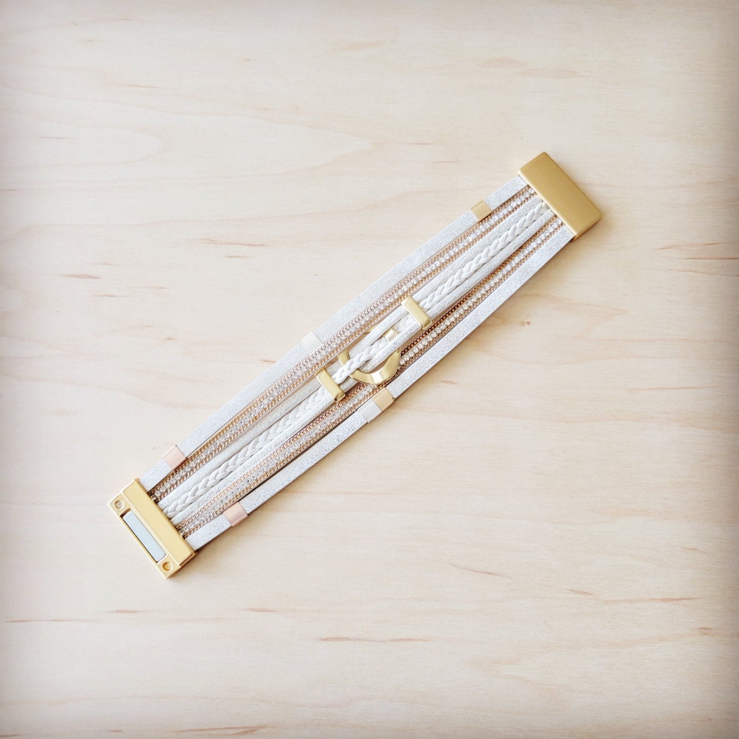 White & Gold Magnetic Cuff 811L