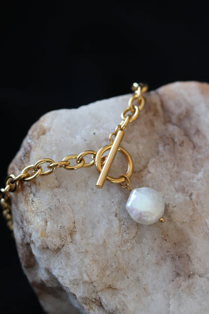 Charlotte Freshwater Pearl Necklace – 18K Gold Plated Stainless Steel Chain