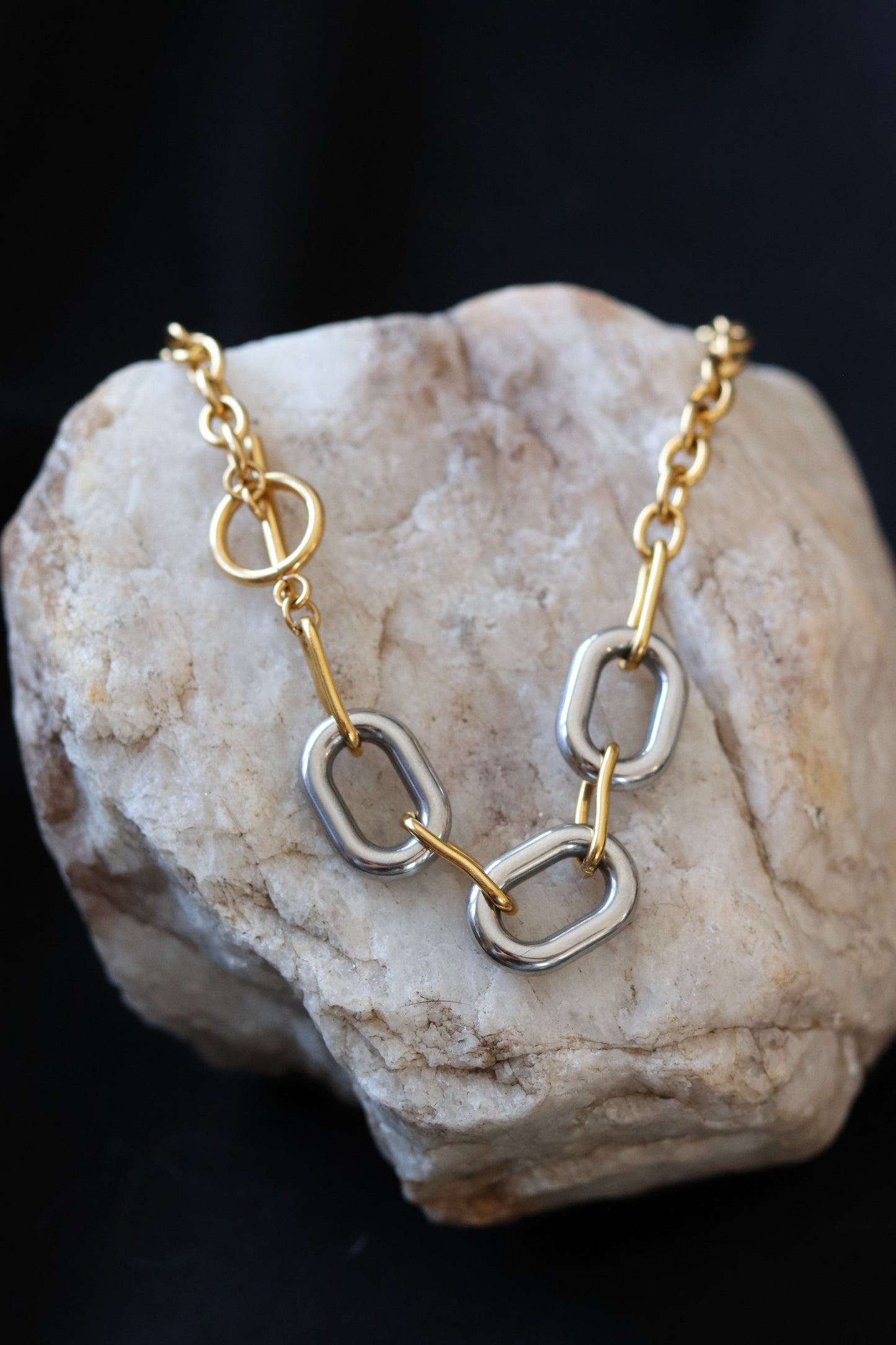 Daphne Two-Tone Oval Link Necklace – 18K Gold Plated Stainless Steel Mixed Metal Chain