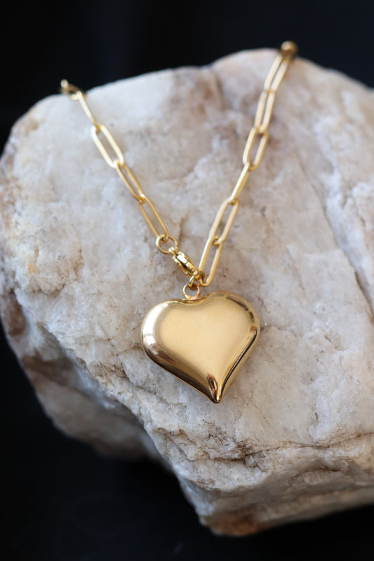 Adjustable Chunky Gold Heart Pendant Necklace – 18K Gold Plated Stainless Steel Paperclip Chain