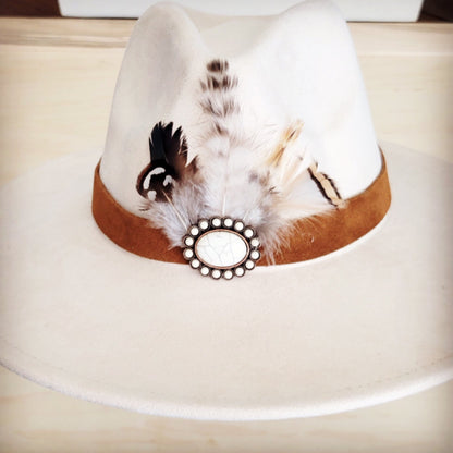 **Genuine Suede Leather Hat Band w/ Stone Pendant & Feathers 954u