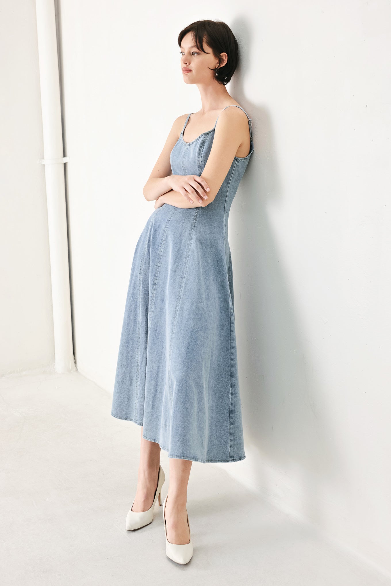 CLOUD NINETTE DENIM MIDI DRESS