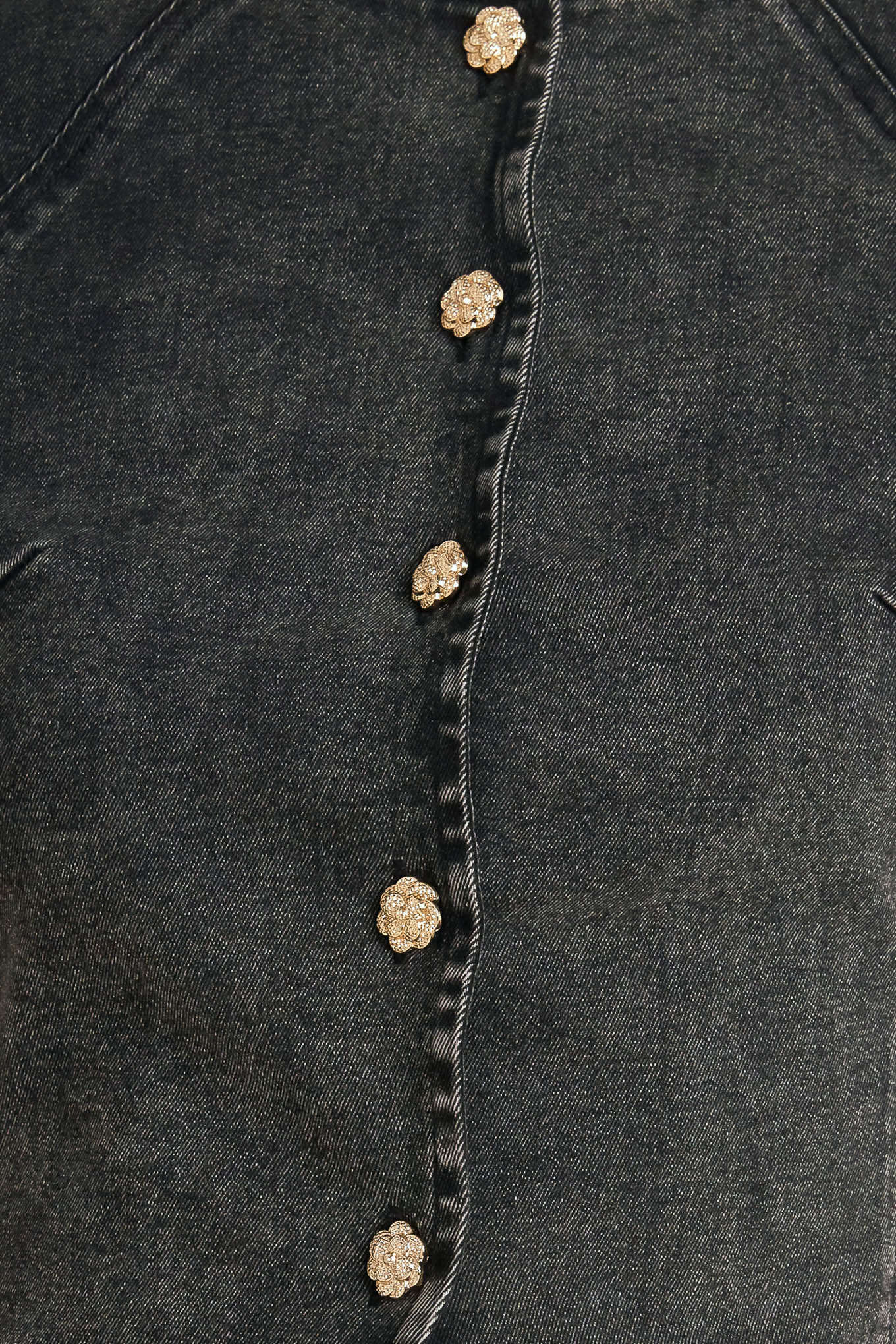 ELEGANT EVERYDAY LOOK DENIM JACKET