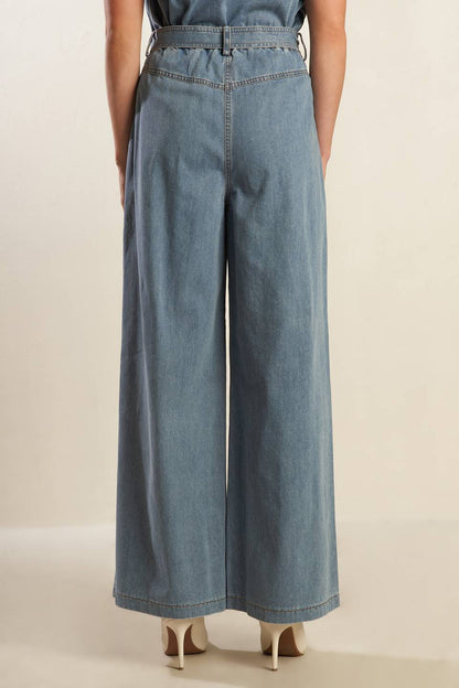 WONDERING WHY LIGHT DENIM PANTS