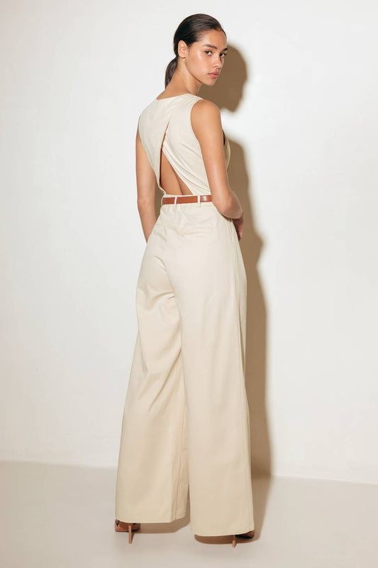 EVERYDAY ESSENTIAL WOVEN JUMPSUIT
