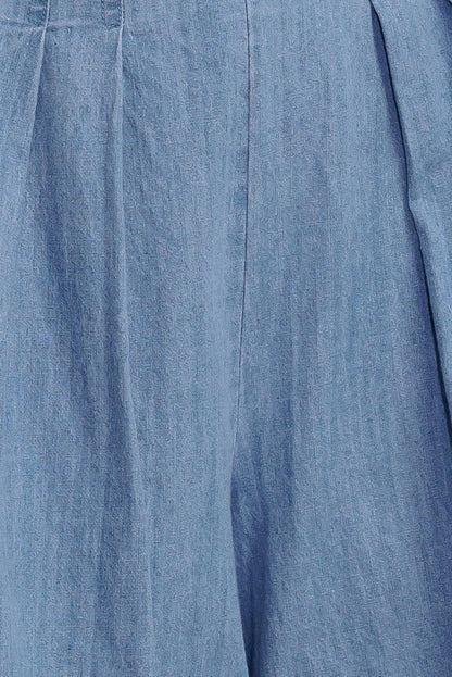 SERENITY HILL CHAMBRAY SHORT