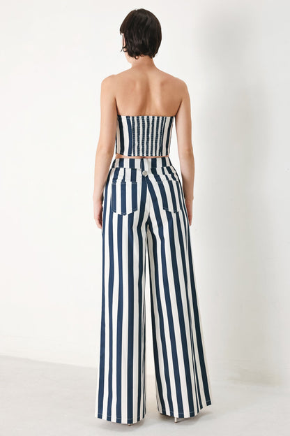 NAVY BLOSSOM WOVEN PANTS