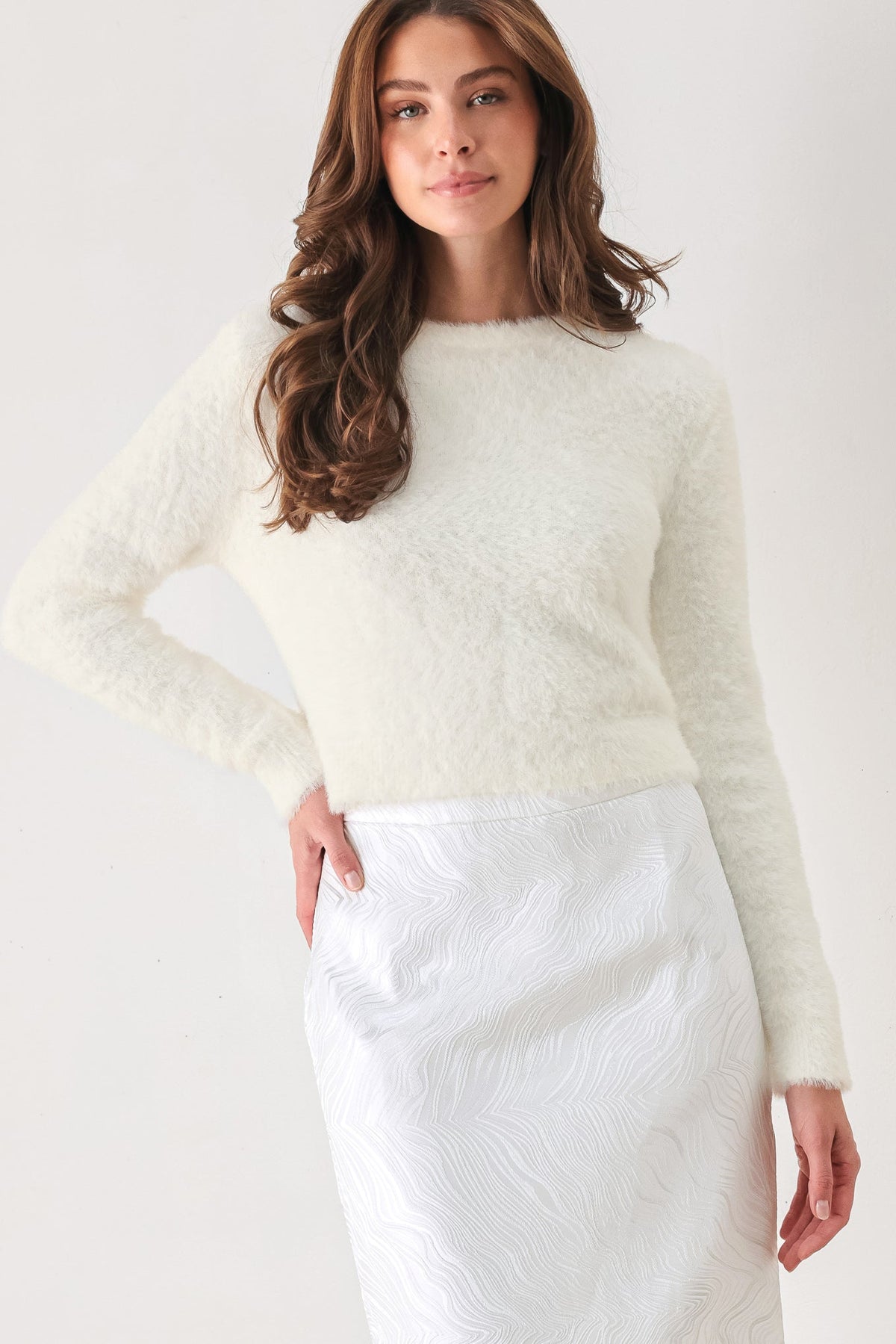 COLOR POP FUZZY SWEATER TOP