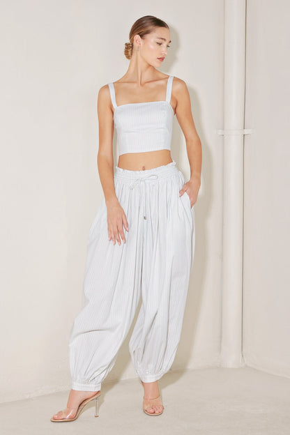 OCEAN BREEZE WOVEN CROP TOP