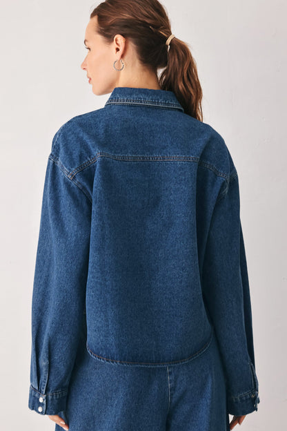 BLUE ECHO PLEATED DENIM JACKET