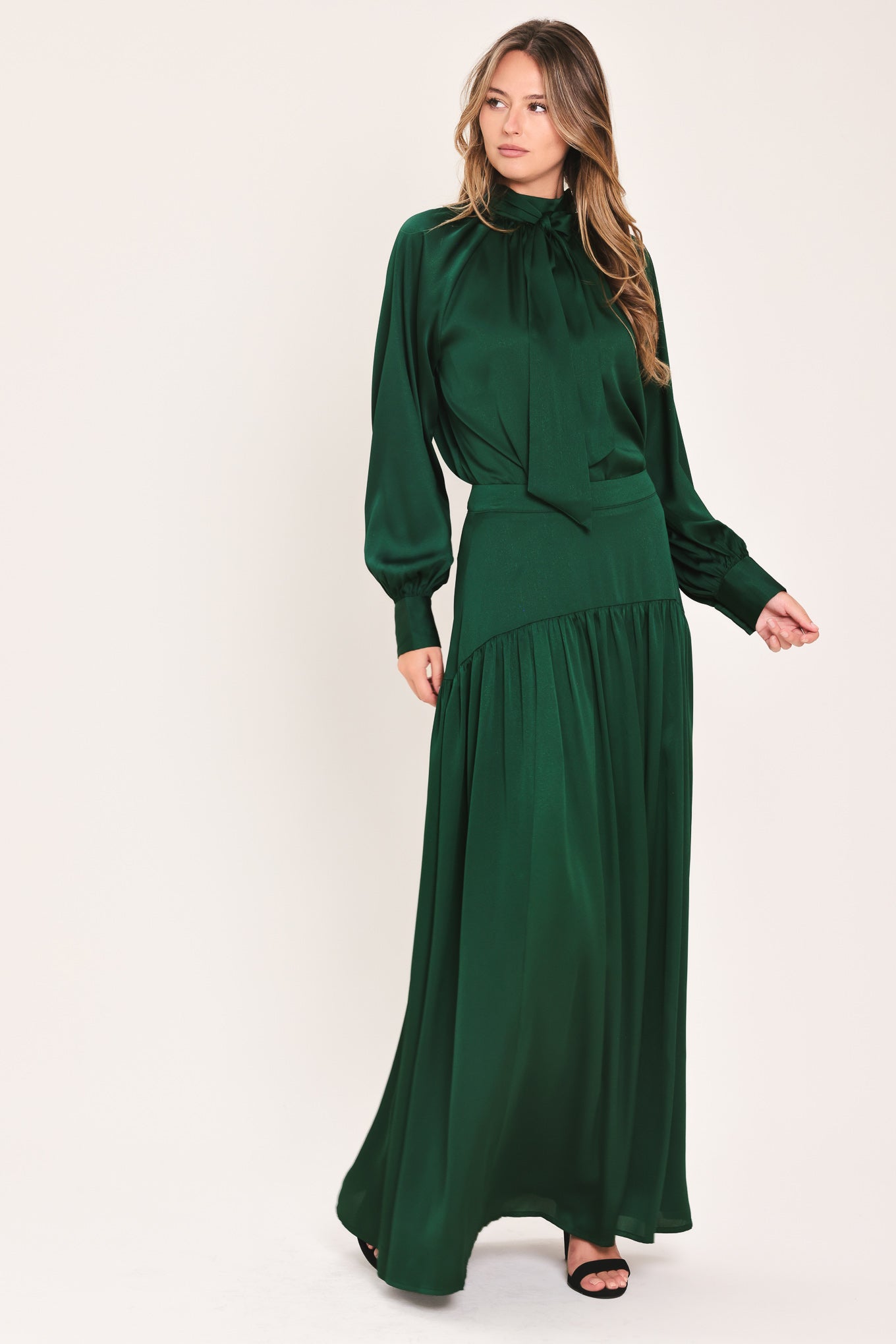 FOREST POISE HUNTER GREEN DROP-WAIST TIERED MAXI SKIRT