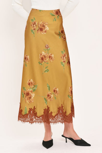 COUNTRYSIDE CHARM CAMEL PRINTED LACE-HEM MIDI SKIRT