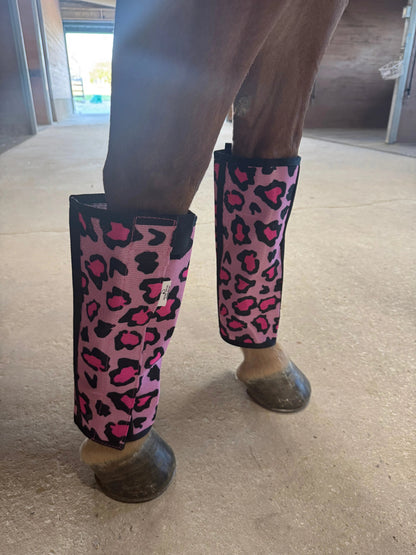Catty Cowgirl Fly Boot 4-Pack
