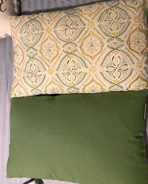 Vintage Damask Patterned Accent Pillow - Elegant Bohemian Throw Cushion