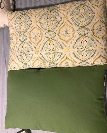 Vintage Damask Patterned Accent Pillow - Elegant Bohemian Throw Cushion