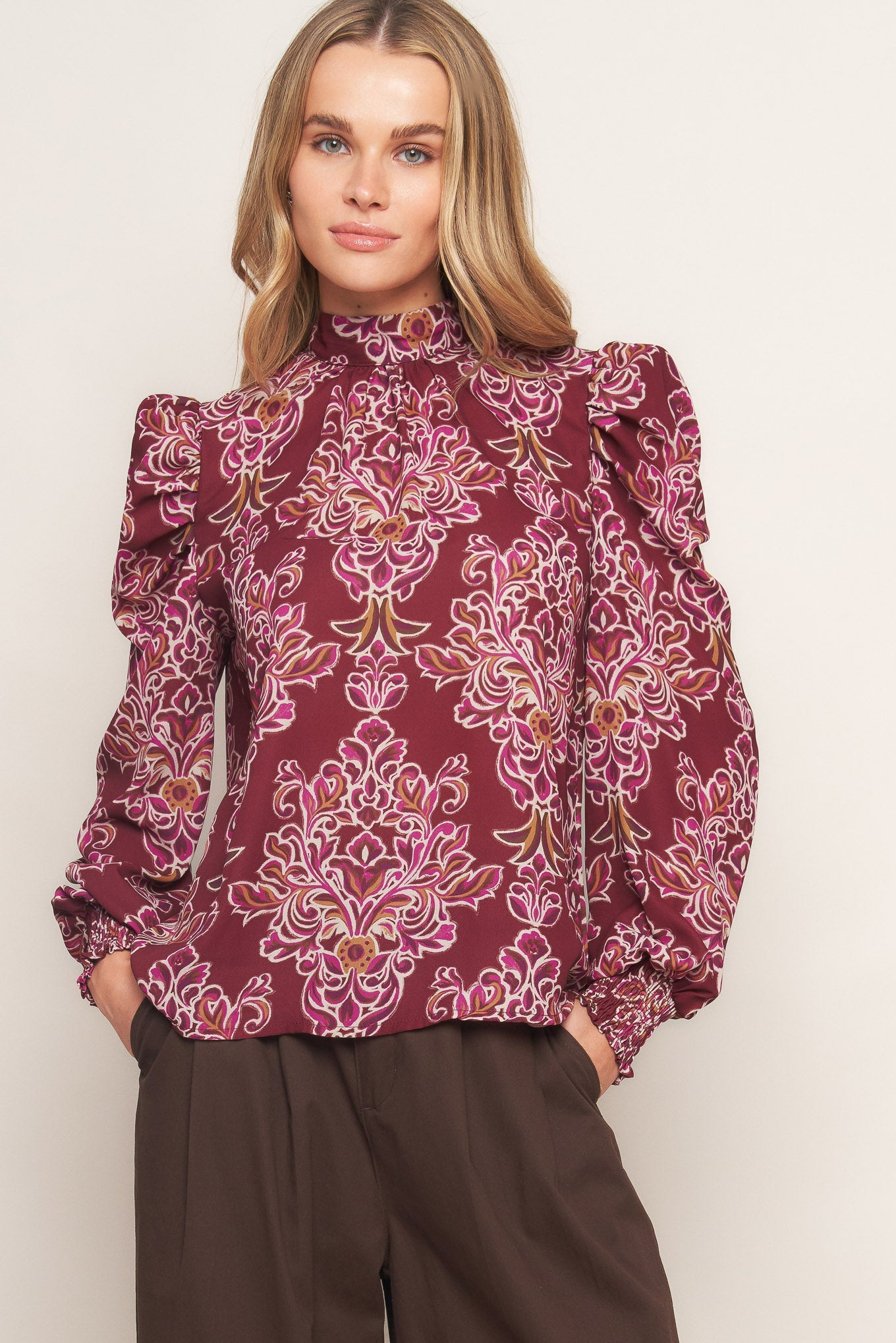 FLOATING ON BY WOVEN TOP