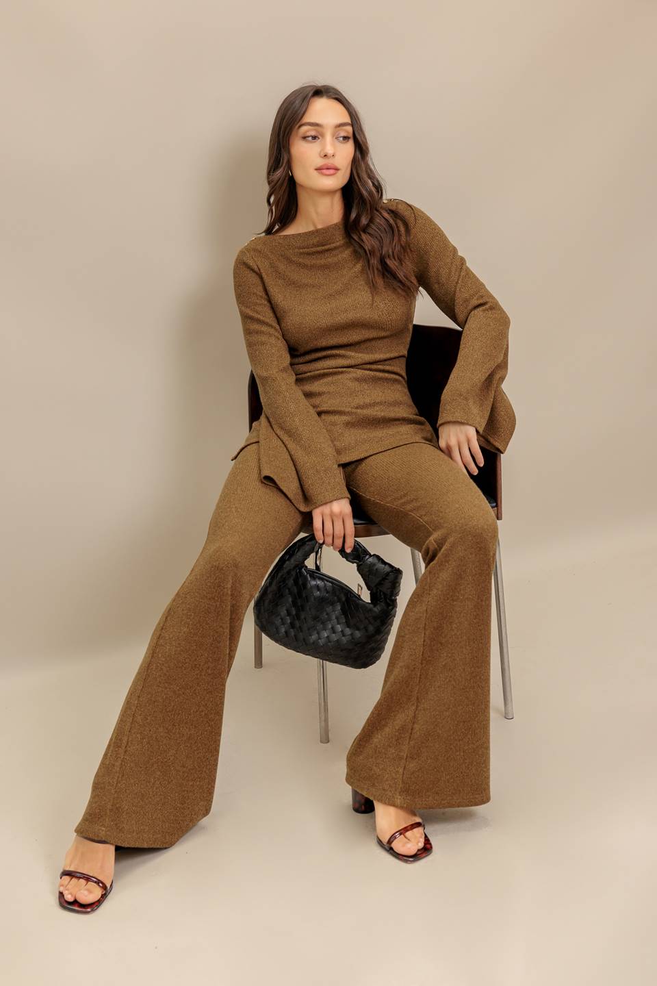 FLARE TOUCH SOLID TUNIC TOP