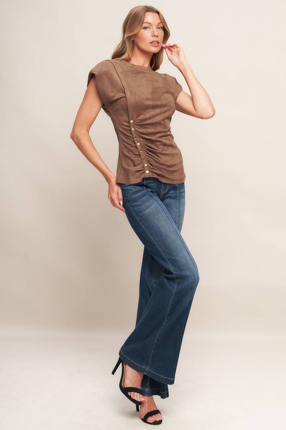 MY EVERYDAY BEST FAUX SUEDE TOP