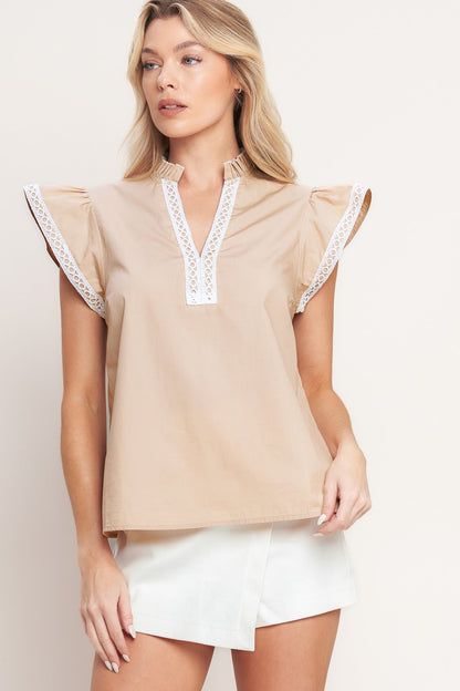 EASY TO ADMIRE WOVEN TOP