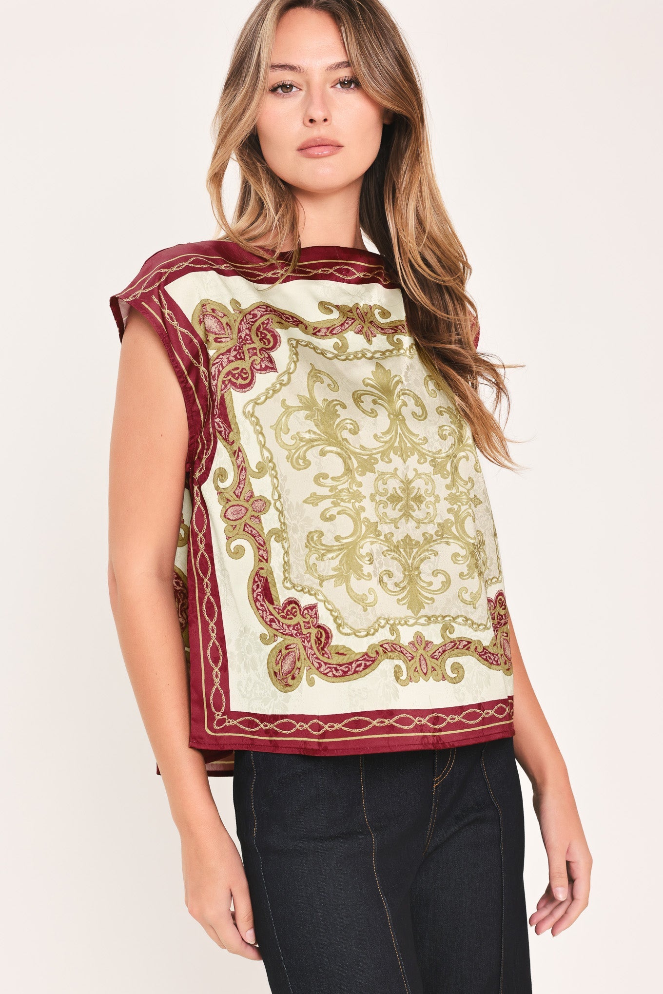 VINTAGE VINE BURGUNDY PRINTED WIDE-NECK TOP